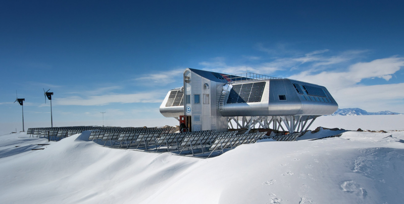 Illustration for article titled A Rare Glimpse Inside the Research Stations at the End of the World